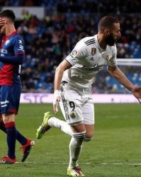  萨拉赫造点加绝杀，利物浦险胜热刺取三分  