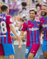  达姆施塔特定位球配合精妙，头槌攻门锁定胜局  