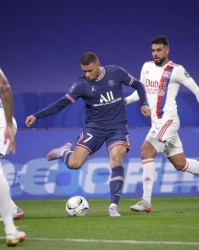  里昂主场控球占优却憾平摩纳哥青年军