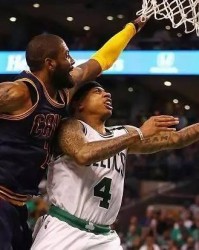  米切尔45分骑士横扫步行者  