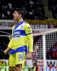  水晶宫进攻端多点开花客场三球完胜副班长收三分